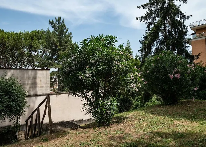 Vatican Quiet With Garden & Parking