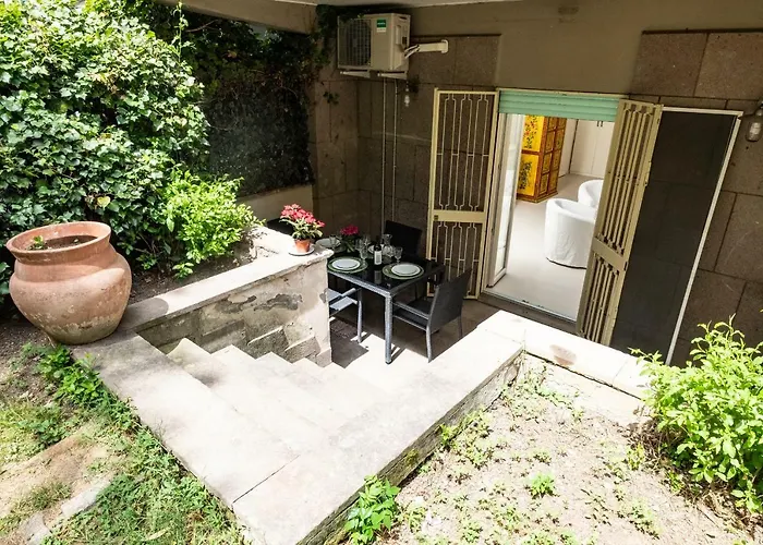Vatican Quiet With Garden & Parking *